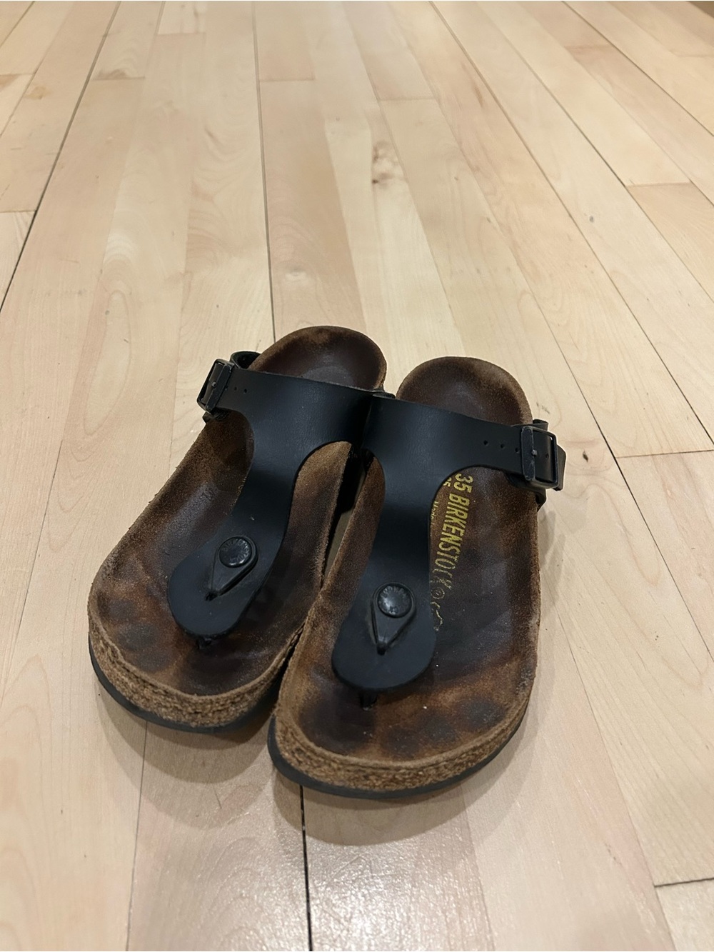 Birkenstock Men’s Black Leather Thong Sandals